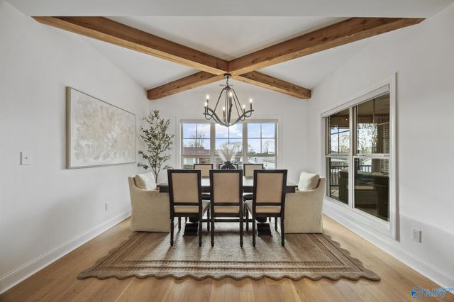 8 Thicket Grove Circle SW, Huntsville, AL 35803