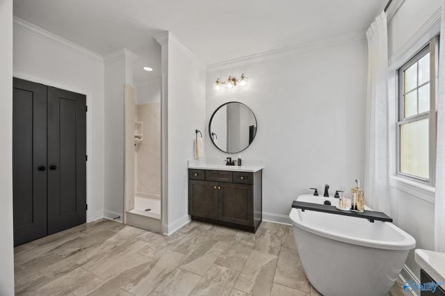 8 Thicket Grove Circle SW, Huntsville, AL 35803