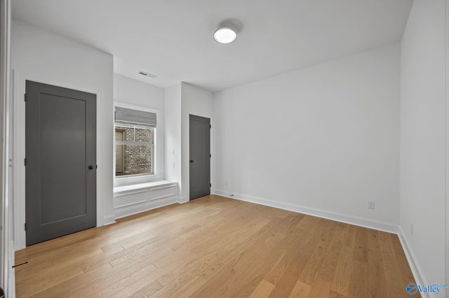 8 Thicket Grove Circle SW, Huntsville, AL 35803