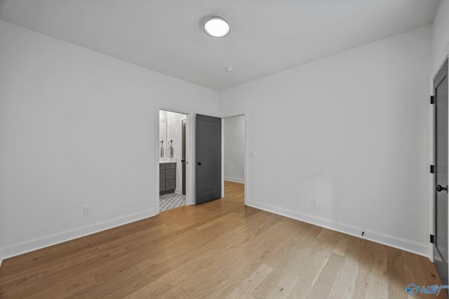 8 Thicket Grove Circle SW, Huntsville, AL 35803