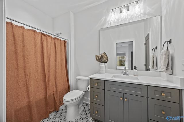 8 Thicket Grove Circle SW, Huntsville, AL 35803