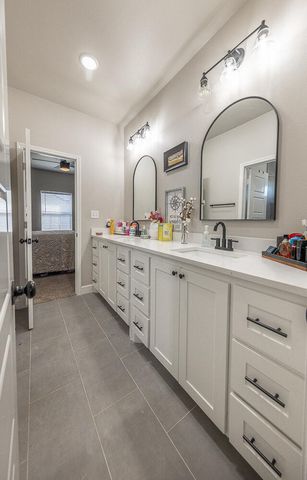 6510 County Rd 1100, Shallowater, TX 79363