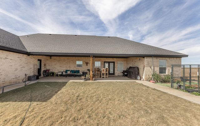 6510 County Rd 1100, Shallowater, TX 79363