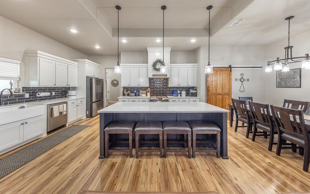 6510 County Rd 1100, Shallowater, TX 79363