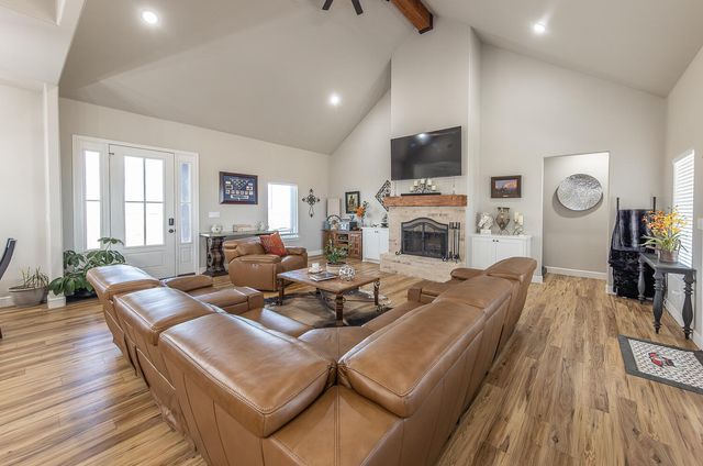 6510 County Rd 1100, Shallowater, TX 79363