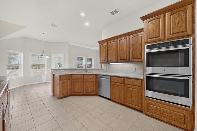 320 Brooks Drive, Nevada, TX 75173