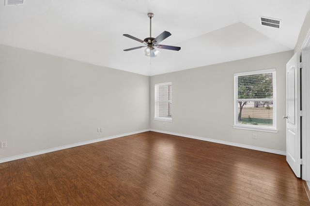 320 Brooks Drive, Nevada, TX 75173