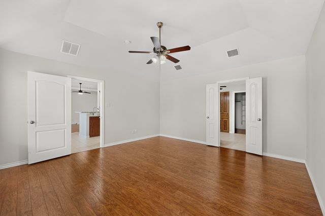 320 Brooks Drive, Nevada, TX 75173