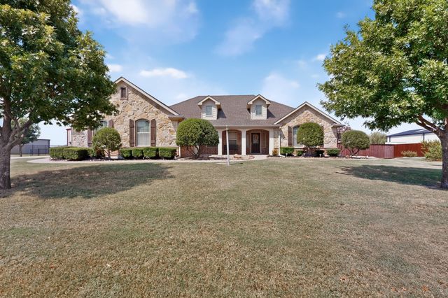 320 Brooks Drive, Nevada, TX 75173