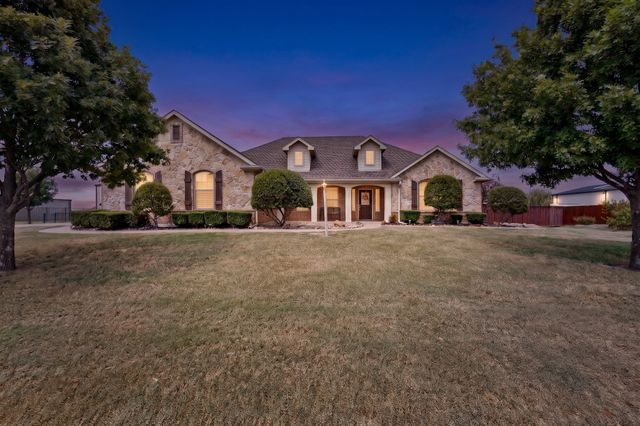 320 Brooks Drive, Nevada, TX 75173