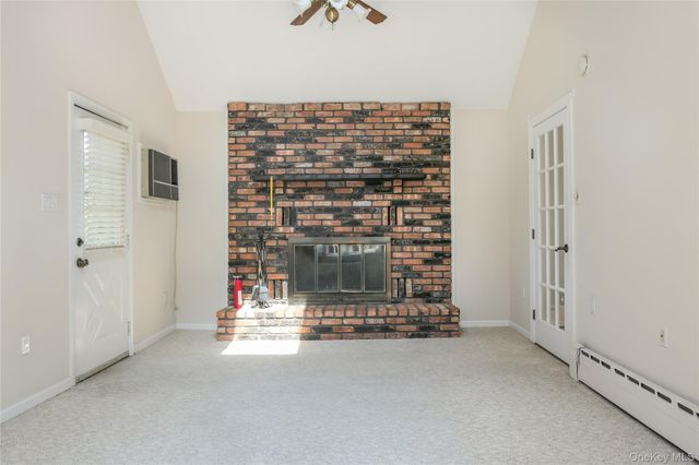 204 E 19th Street, Huntington Station, NY 11746