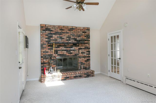 204 E 19th Street, Huntington Station, NY 11746