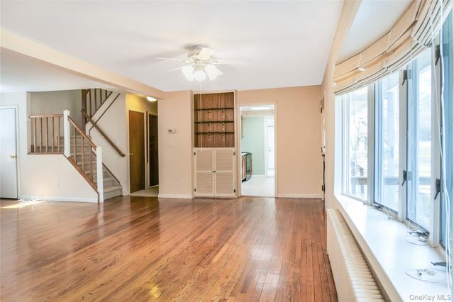 204 E 19th Street, Huntington Station, NY 11746