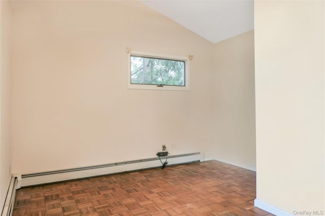 204 E 19th Street, Huntington Station, NY 11746