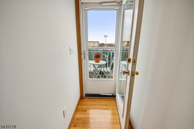 63 Waydell St, Newark City, NJ 07105