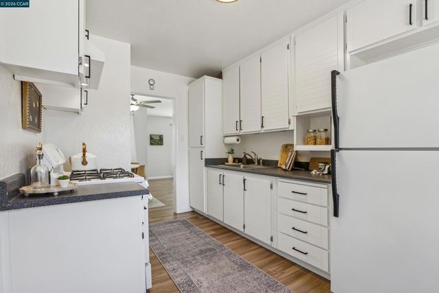 1156 Francine Ct, Concord, CA 94518