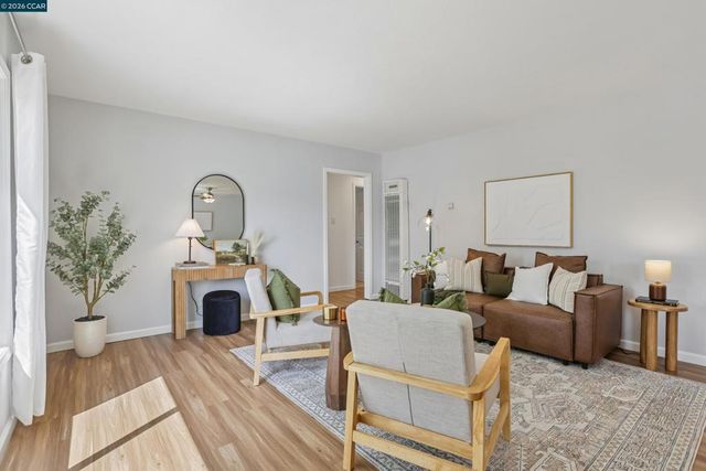1156 Francine Ct, Concord, CA 94518