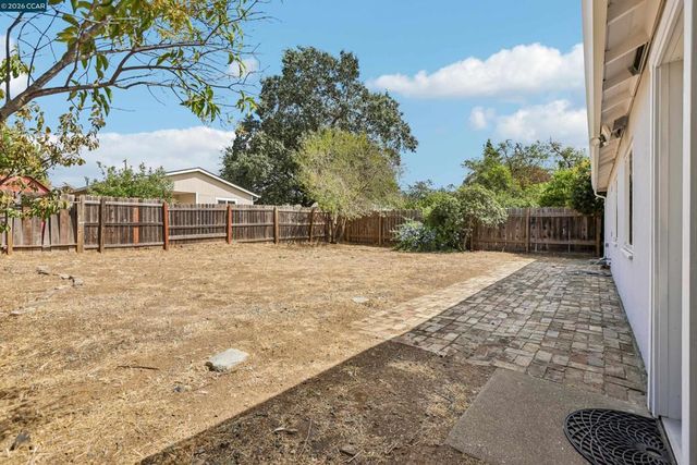 1156 Francine Ct, Concord, CA 94518