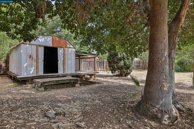 1156 Francine Ct, Concord, CA 94518