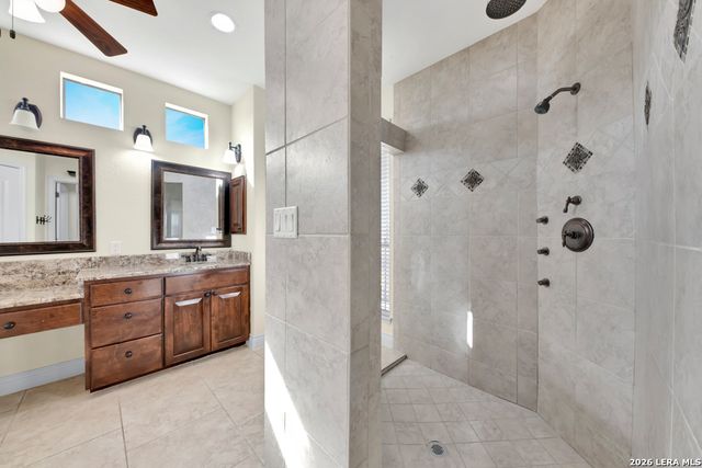 3255 Fm 539, La Vernia, TX 78121