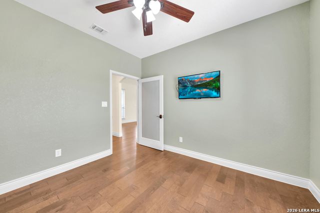 3255 Fm 539, La Vernia, TX 78121