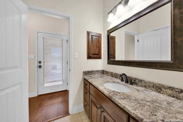 3255 Fm 539, La Vernia, TX 78121