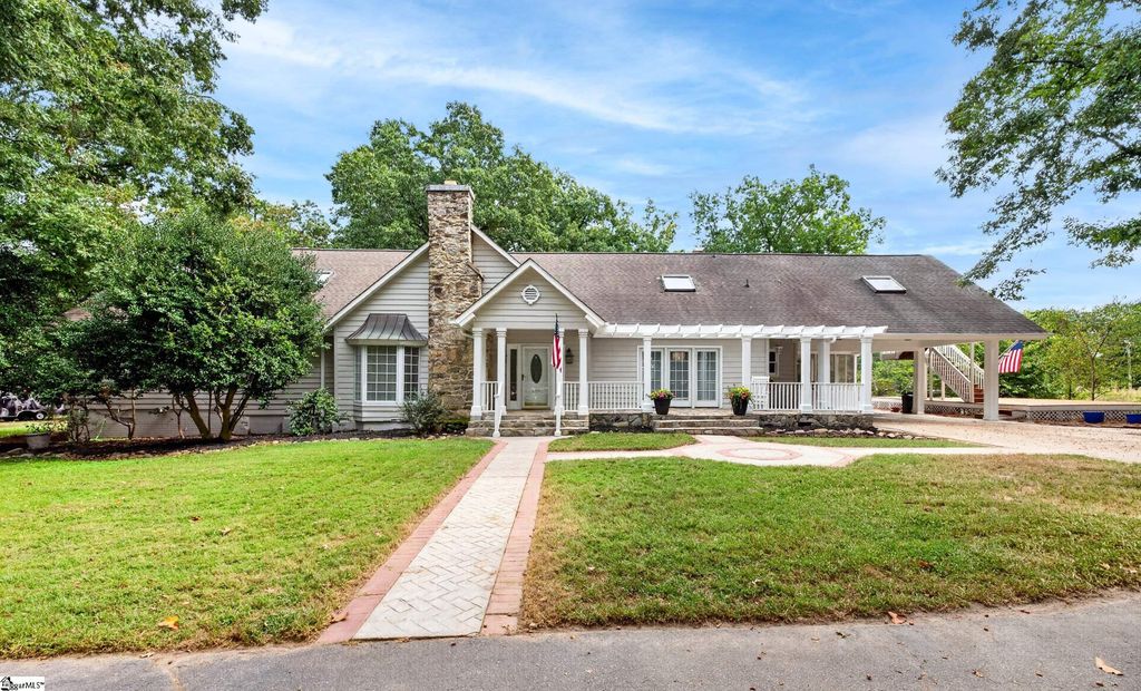 Image 1 of property listing at 3695 S Highway 14, Greenville, SC 29615