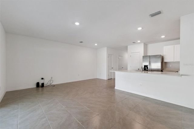 6356 SOPHIE OAKS COURT, Tampa, FL 33610