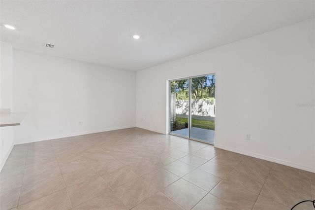 6356 SOPHIE OAKS COURT, Tampa, FL 33610