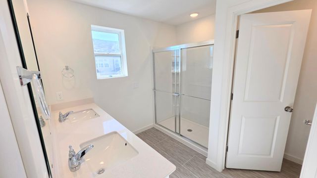 4743 AirLake Drive, Woodbury, MN 55129