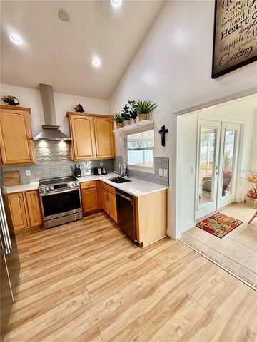 6 NANTUCKET DRIVE, Palm Coast, FL 32137