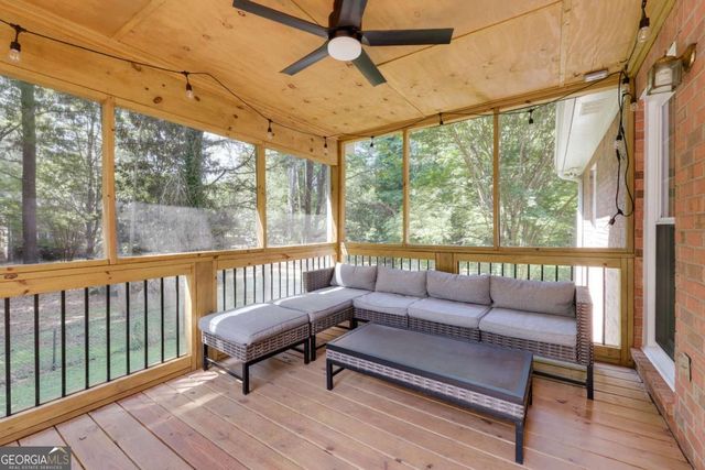 160 Meadow Creek Lane, Athens, GA 30605