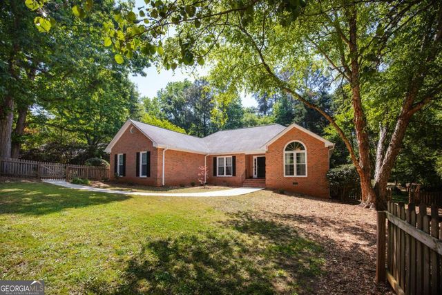 160 Meadow Creek Lane, Athens, GA 30605
