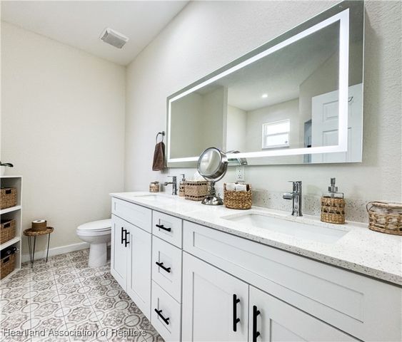 109 Fire Island Avenue NE, Lake Placid, FL 33852