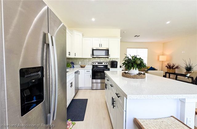 109 Fire Island Avenue NE, Lake Placid, FL 33852