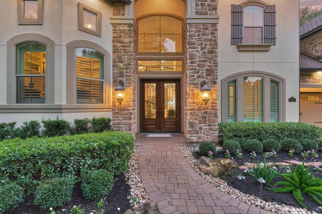 115 Windfair Loop, Montgomery, TX 77316