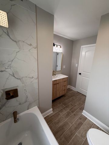621 E 52nd Avenue, Merrillville, IN 46410
