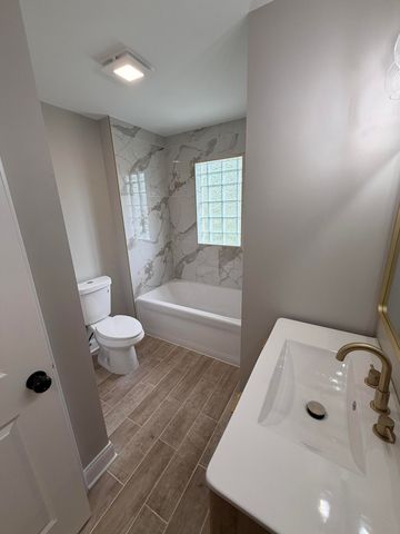 621 E 52nd Avenue, Merrillville, IN 46410