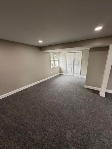 621 E 52nd Avenue, Merrillville, IN 46410