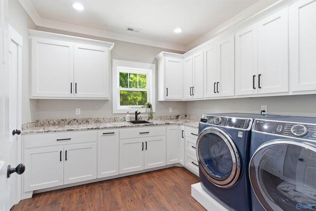116 Bowery Lane, Albertville, AL 35950