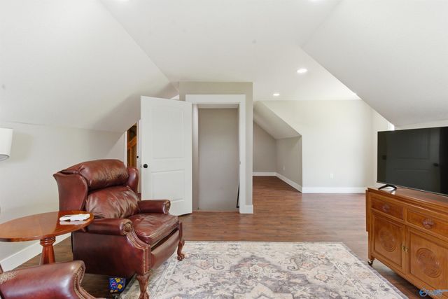 116 Bowery Lane, Albertville, AL 35950