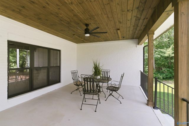 116 Bowery Lane, Albertville, AL 35950