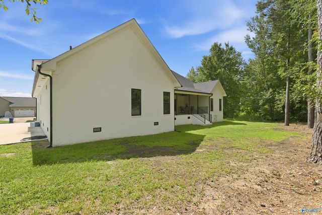 116 Bowery Lane, Albertville, AL 35950