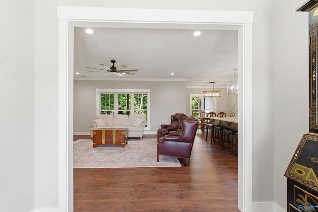 116 Bowery Lane, Albertville, AL 35950
