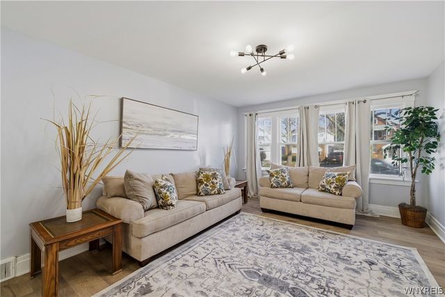 207 Davidson Avenue, Buffalo, NY 14215