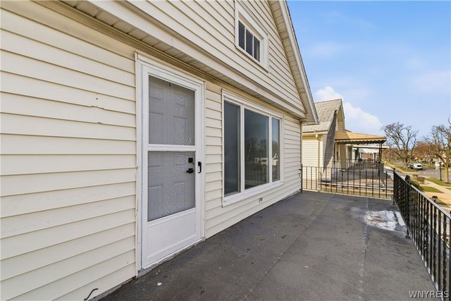 207 Davidson Avenue, Buffalo, NY 14215