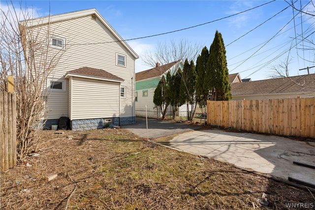 207 Davidson Avenue, Buffalo, NY 14215