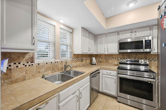 2931 Camelot Lane, Missouri City, TX 77459