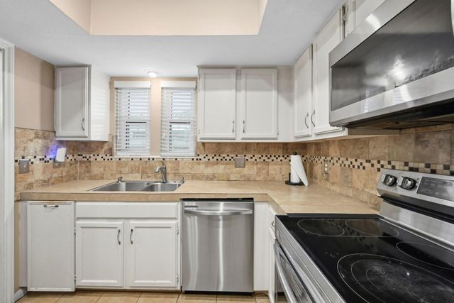2931 Camelot Lane, Missouri City, TX 77459