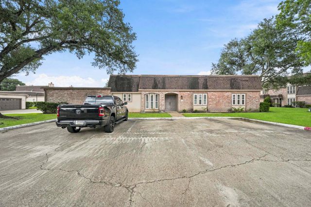 2931 Camelot Lane, Missouri City, TX 77459
